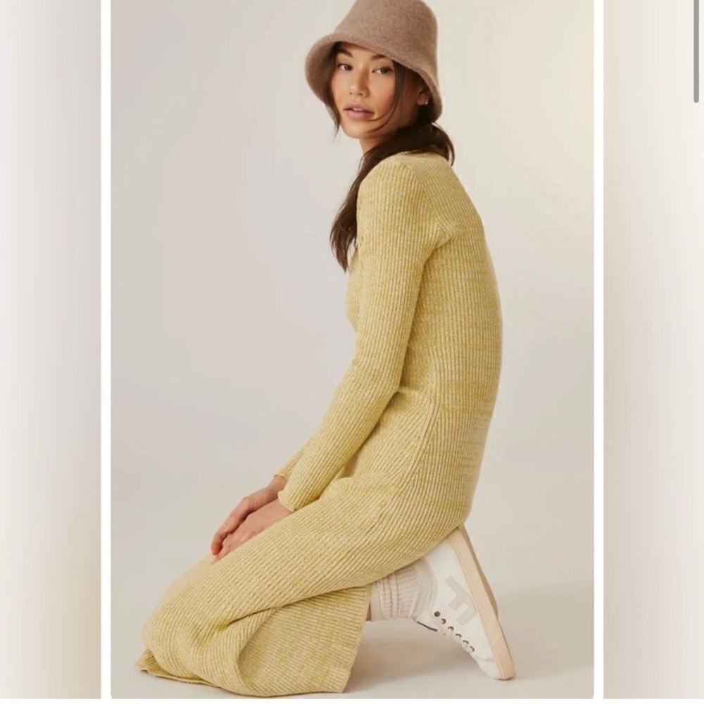 Elegant Yellow Knit Midi Dress